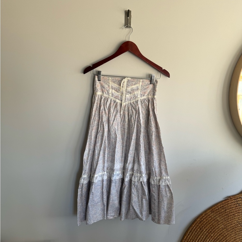 Gunne Sax Cream and Light Purple Midi Skirt
